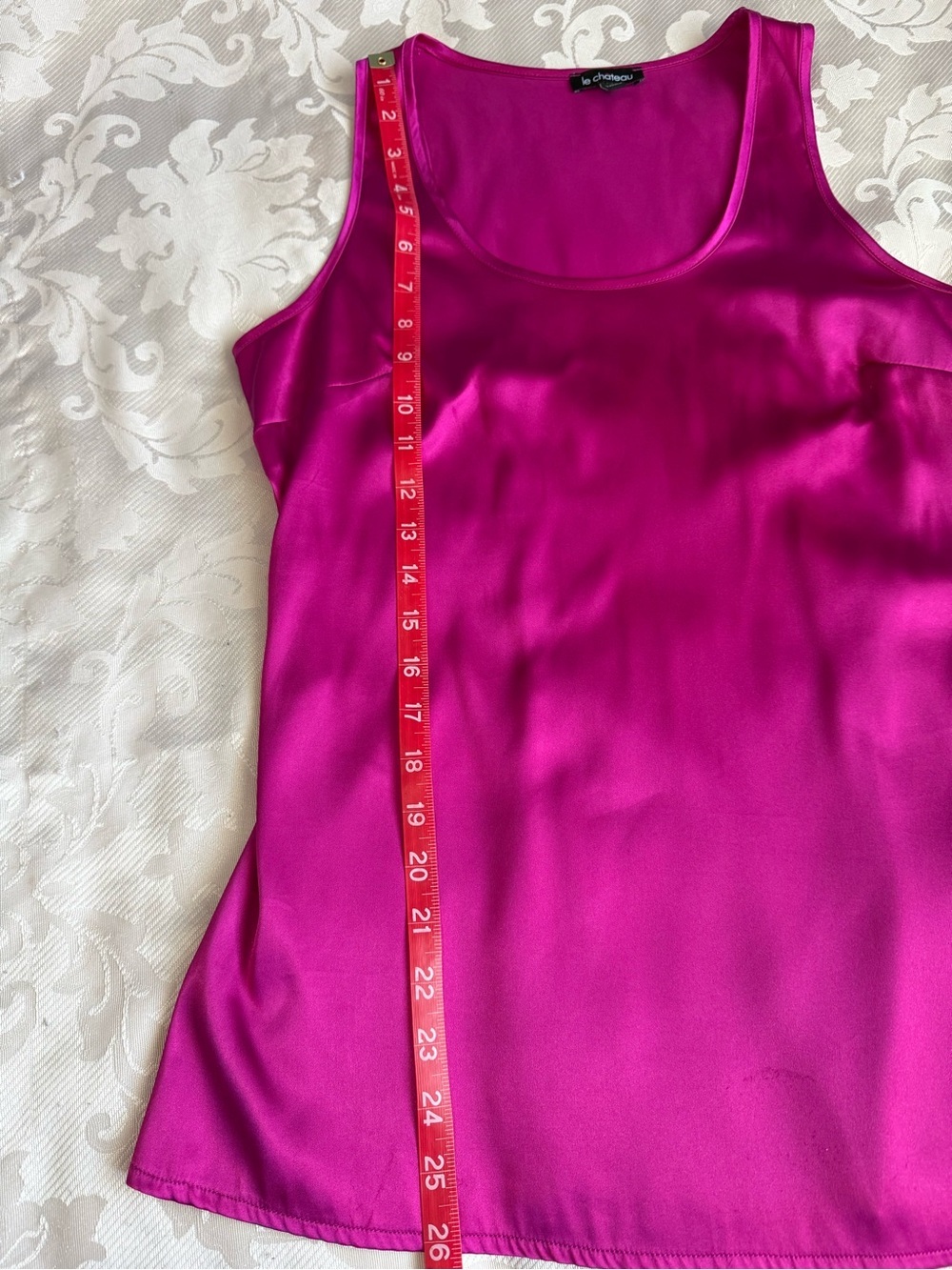 Le Château Fuchsia Satin Sleeveless Blouse Size Medium Made in Canada Barbiecore - Picture 7 of 10